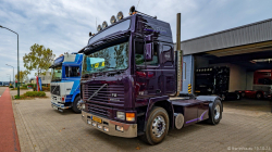 20251019-Tom-Holding-00305